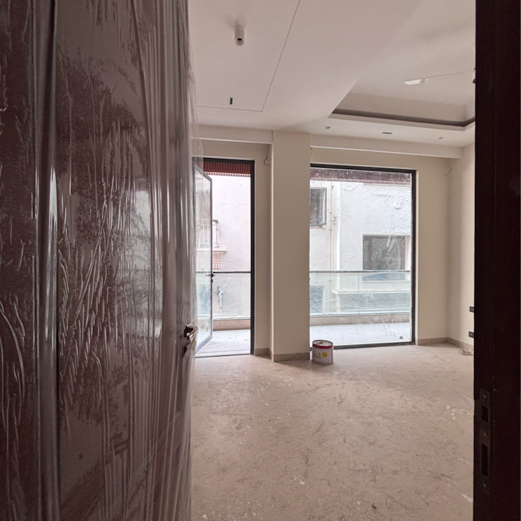 Room, vasant vihar 4 Bedroom 400 Sq.Yd. Builder Floor In Vasant Vihar Delhi 9454318