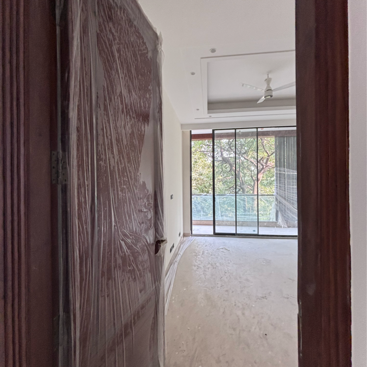 Balcony, vasant vihar 4 Bedroom 400 Sq.Yd. Builder Floor In Vasant Vihar Delhi 9454318