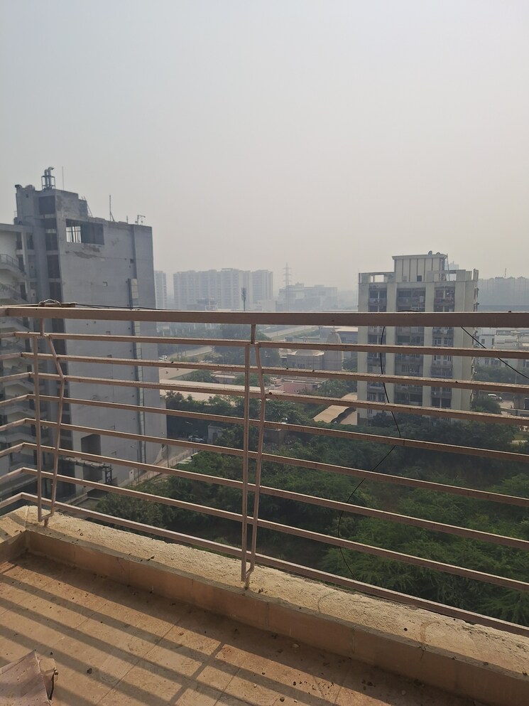 Balcony, tulip-orange 3 Bedroom 1437 Sq.Ft. Apartment In Sector 70 Gurgaon 9454316