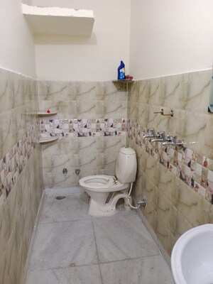 Bathroom in 1.5 BHK Builder Floor at Sector 18 – for Rent