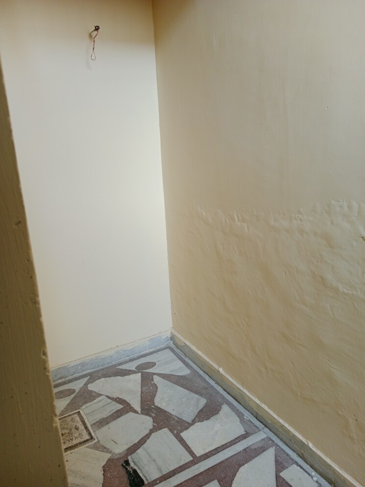 Room, sector 18 1.5 Bedroom 540 Sq.Ft. Builder Floor In Sector 18 Panipat 9454325