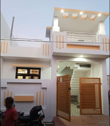 3 BHK Independent House For Rent in Jankipuram Extension