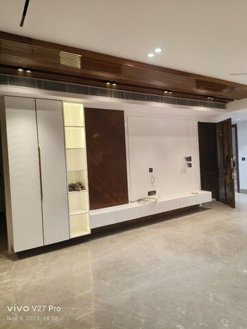 Building Lobby in 3 BHK Apartment at Supertech Cape Town, Sector 74 – for Rent