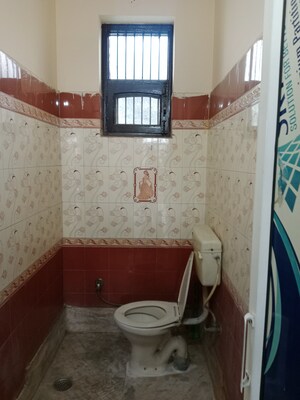 Attached Bathroom in 2 BHK Builder Floor at Sector 18 – for Rent