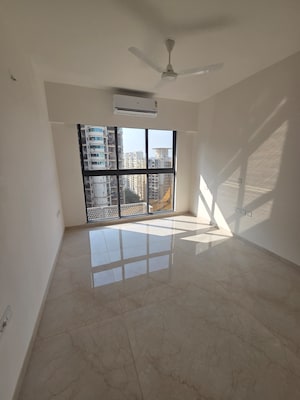 Room in 3 BHK Apartment at Godrej Urban Park, Chandivali – for Rent