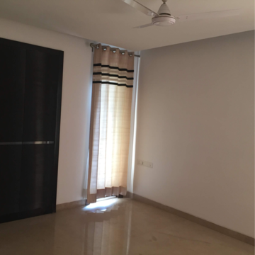 Room in 4 BHK Builder Floor at Vasant Vihar – for Rent