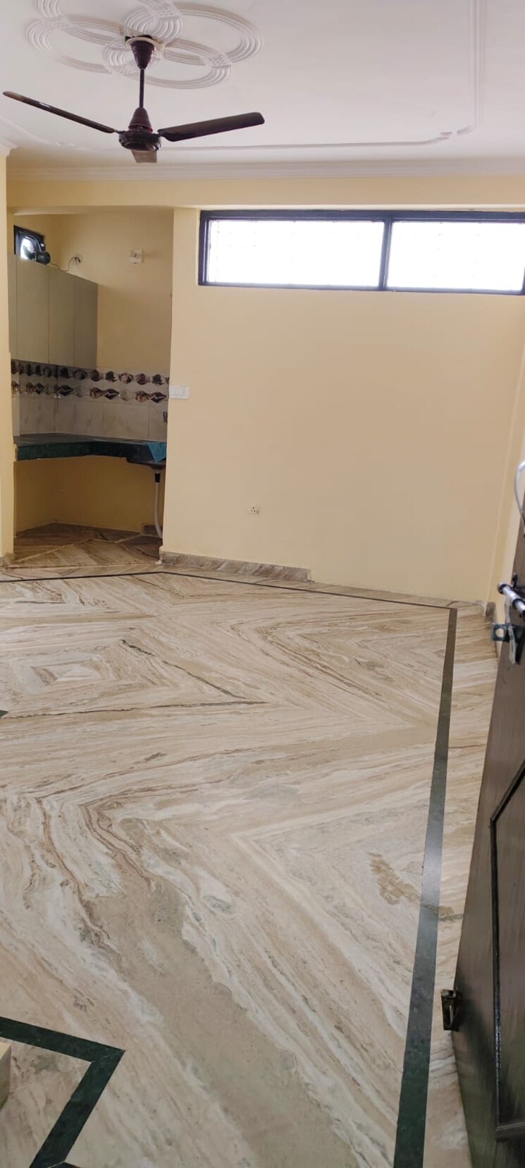 Room, saket 1 Bedroom 600 Sq.Ft. Builder Floor In Saket Delhi 9454410