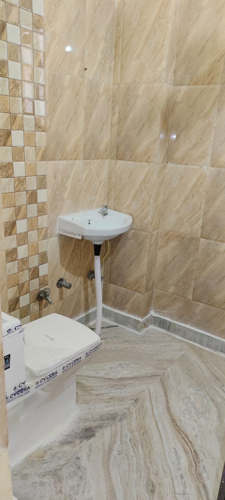 Bathroom, saket 1 Bedroom 600 Sq.Ft. Builder Floor In Saket Delhi 9454410