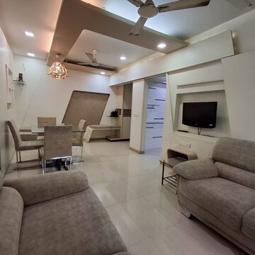 2 BHK Apartment For Rent in Yogi Sea, Pali Hill