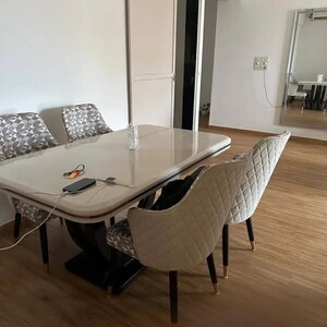 Team Area in 2 BHK Apartment at Sneh CHS Santacruz, Santacruz West – for Rent