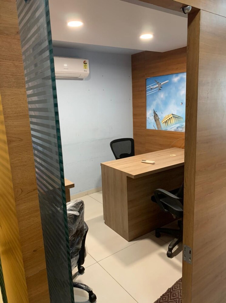 Team Area, old padra road Commercial Office Space 1200 Sq.Ft. In Old Padra Road Vadodara 9454423