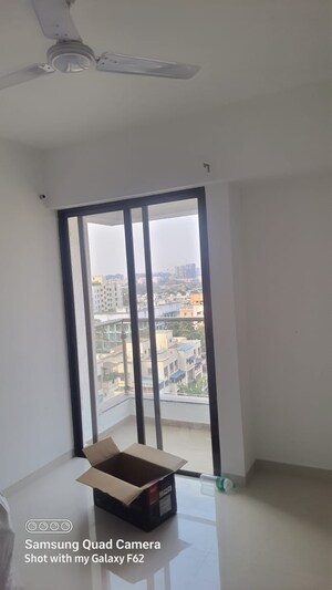 Room in 2 BHK Apartment at Wadgaon Sheri – for Rent