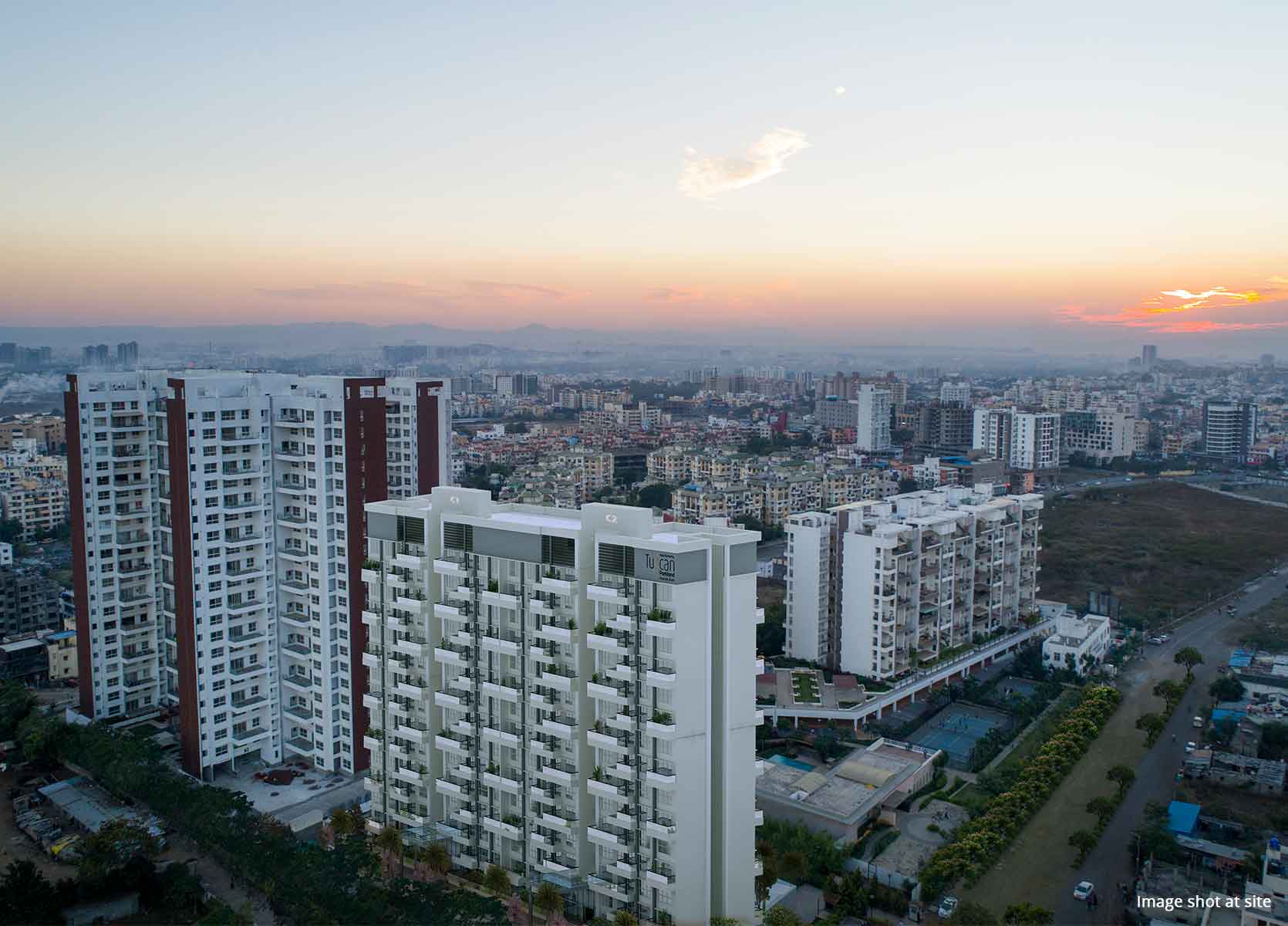 3 BHK + Servant Room 1970 Sq.Ft. Apartment in Kolte Patil Tuscan Estate