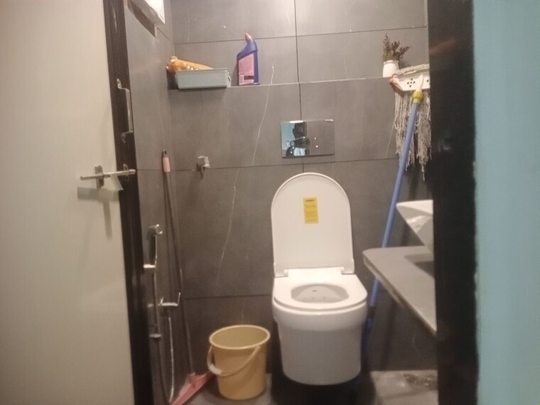 Floor Plan, old padra road Commercial Office Space 1250 Sq.Ft. In Old Padra Road Vadodara 9454435