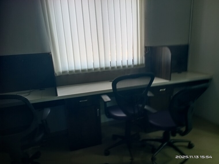 Team Area, old padra road Commercial Office Space 1250 Sq.Ft. In Old Padra Road Vadodara 9454435