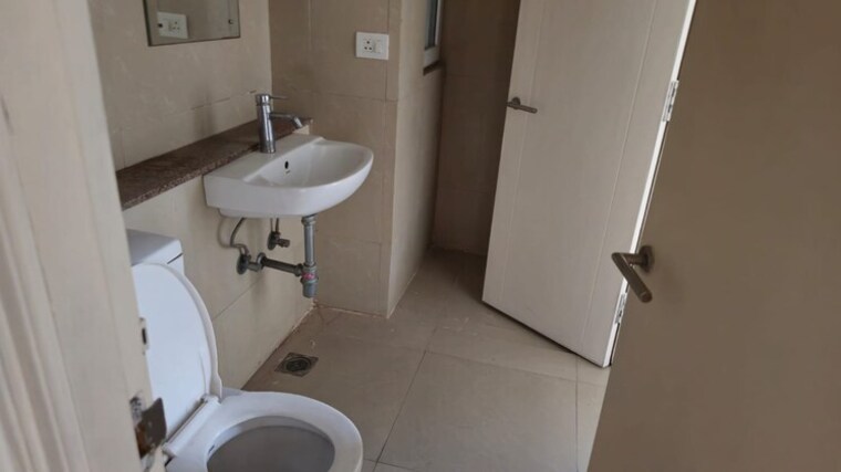 Bathroom, ireo-the-grand-arch 3 Bedroom 2156 Sq.Ft. Apartment In Sector 58 Gurgaon 9454458