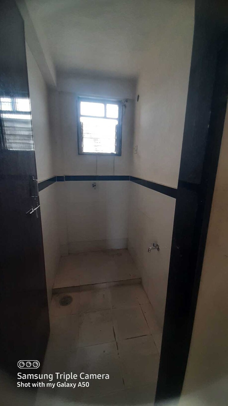 Bathroom, khutwad nagar 3 Bedroom 1250 Sq.Ft. Apartment In Khutwad Nagar Nashik 9454479