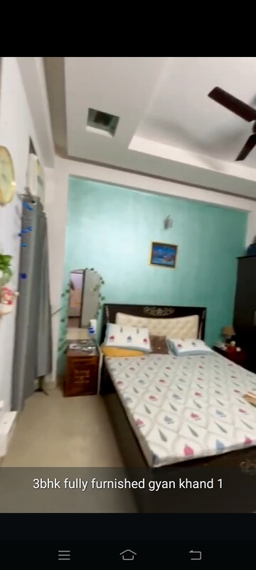 Furnished Amenities in 3 BHK Builder Floor at Mati Apartments, Gyan Khand I – for Rent