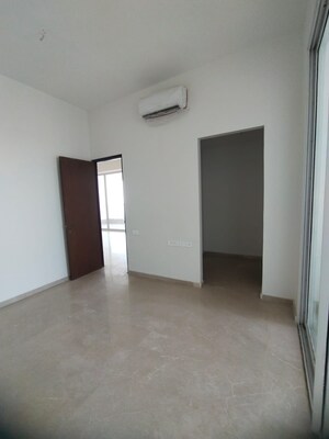 Room in 4 BHK Apartment at Omkar Alta Monte, Malad East – for Sale