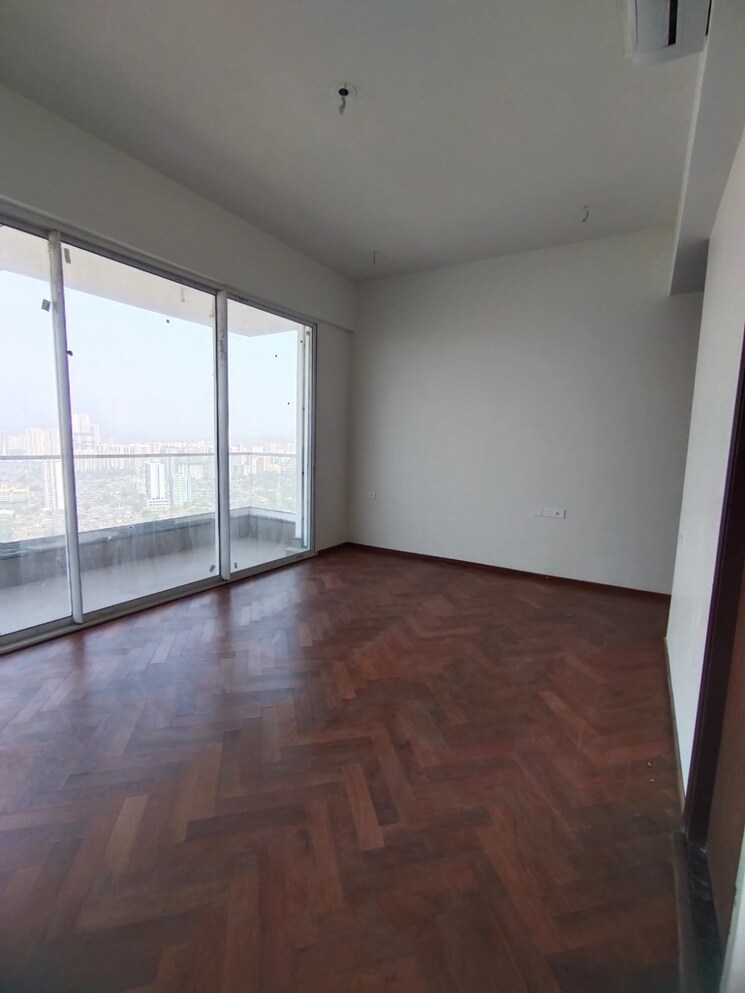 Room, omkar-alta-monte 4 Bedroom 4719 Sq.Ft. Apartment In Malad East Mumbai 9454485