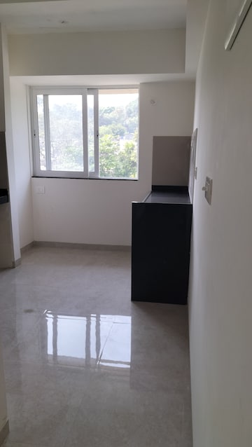 Room in 1 BHK Apartment at The View Powai, Powai – for Sale