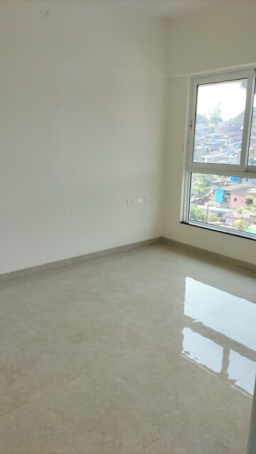 Room in 1 BHK Apartment at The View Powai, Powai – for Sale
