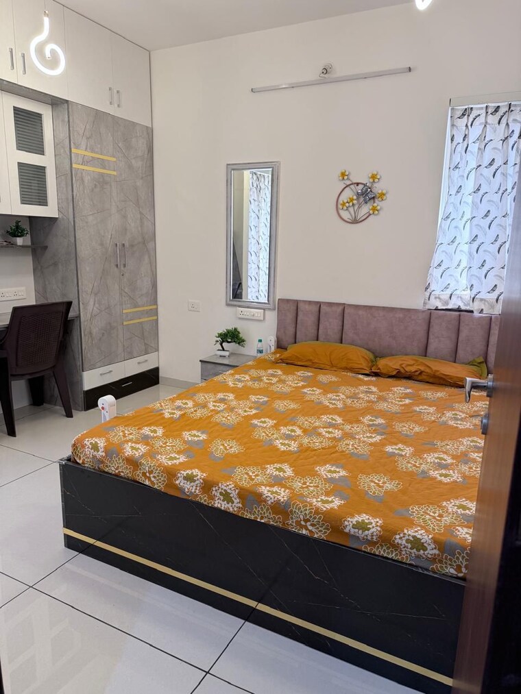 Bedroom, vikas-kiran-apartment 2 Bedroom 1000 Sq.Ft. Apartment In Aundh Pune 9454500