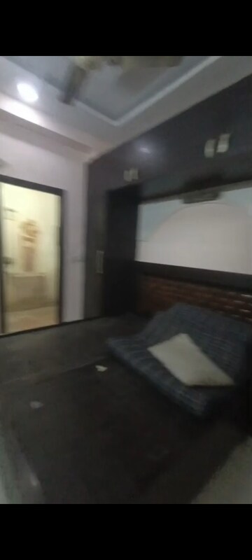 Room in 1 BHK Builder Floor at Kanha Apartments Indirapuram, Shakti Khand 2 – for Rent