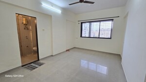 Room in 2 BHK Apartment at Royal Nest Malad West, Malad West – for Rent