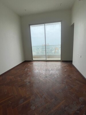 Room in 3 BHK Apartment at Omkar Alta Monte, Malad East – for Rent