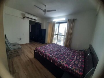 Master Bedroom in 3 BHK Apartment at Gangapur Road – for Sale