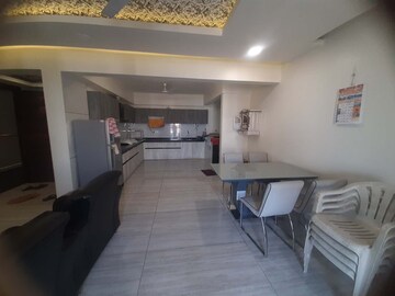 Furnished Amenities in 3 BHK Apartment at Gangapur Road – for Sale