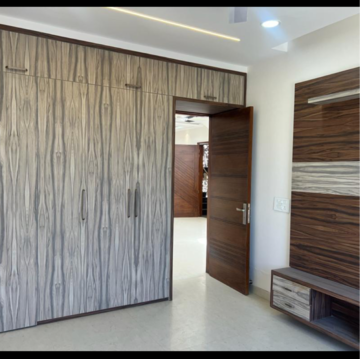 Building Lobby in 3 BHK Apartment at Sector 50 – for Rent