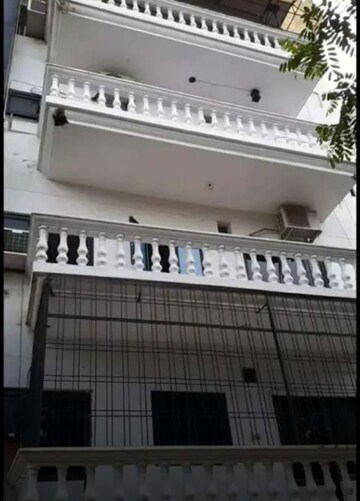 3 BHK Apartment – Exterior View View at Daliganj - for Rent