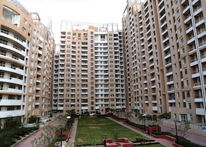 2 BHK Apartment – Exterior View View at Raheja Vedaanta, Sector 108 - for Rent