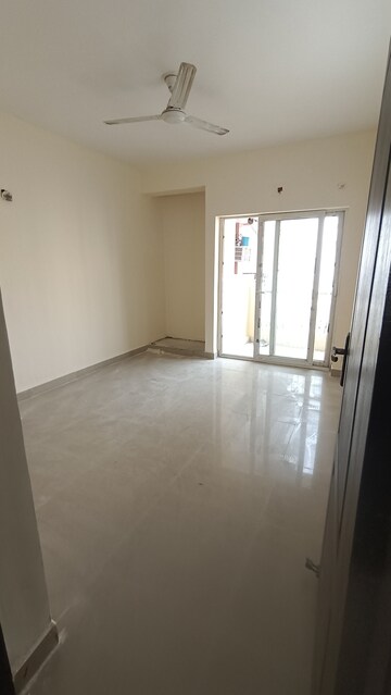 Room in 2 BHK Apartment at Nimbus The Hyde park, Sector 78 – for Rent