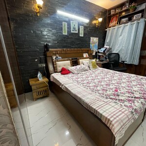 Bedroom in 4 BHK Apartment at Sector 49 – for Rent