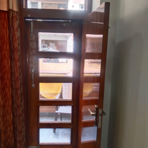 Furnished Amenities in 3 BHK Apartment at Sector 48 – for Rent
