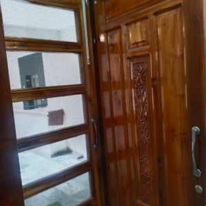 Furnished Amenities in 3 BHK Apartment at Sector 48 – for Rent