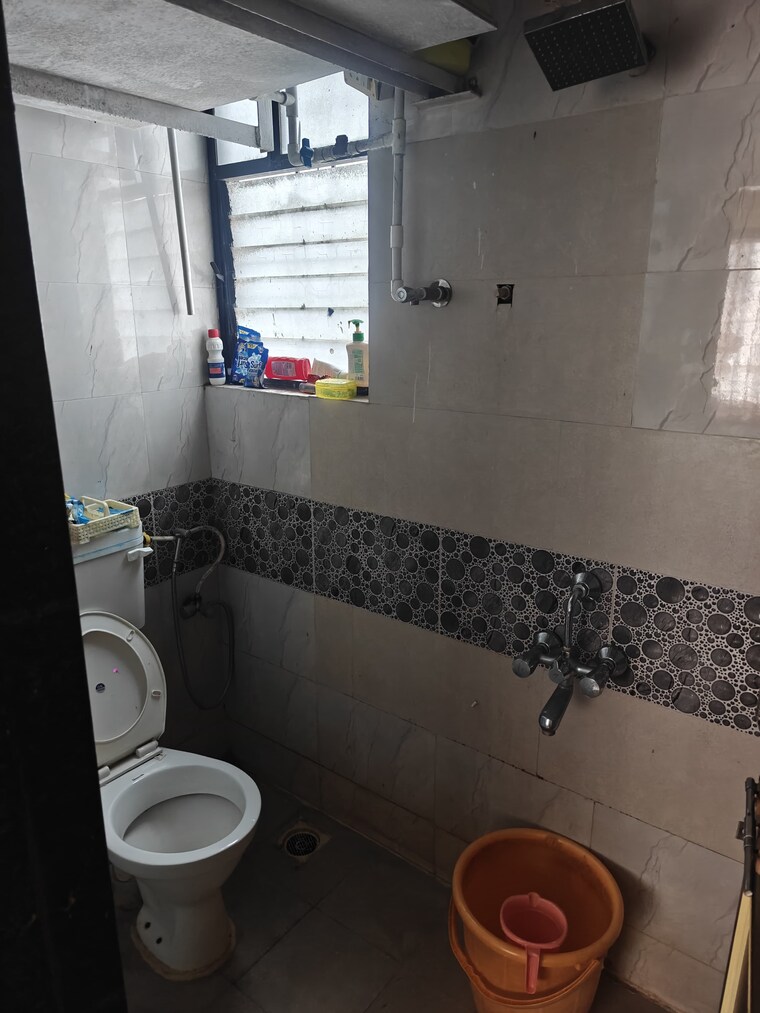 Bathroom, sahil-apartment-anudh 1 Bedroom 560 Sq.Ft. Apartment In Aundh Pune 9454697