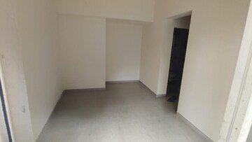 Room in 2 BHK Apartment at Rosa Gardenia, Ghodbunder Road – for Rent