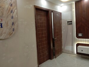 Room in 2 BHK Builder Floor at Dwarka Mor – for Sale