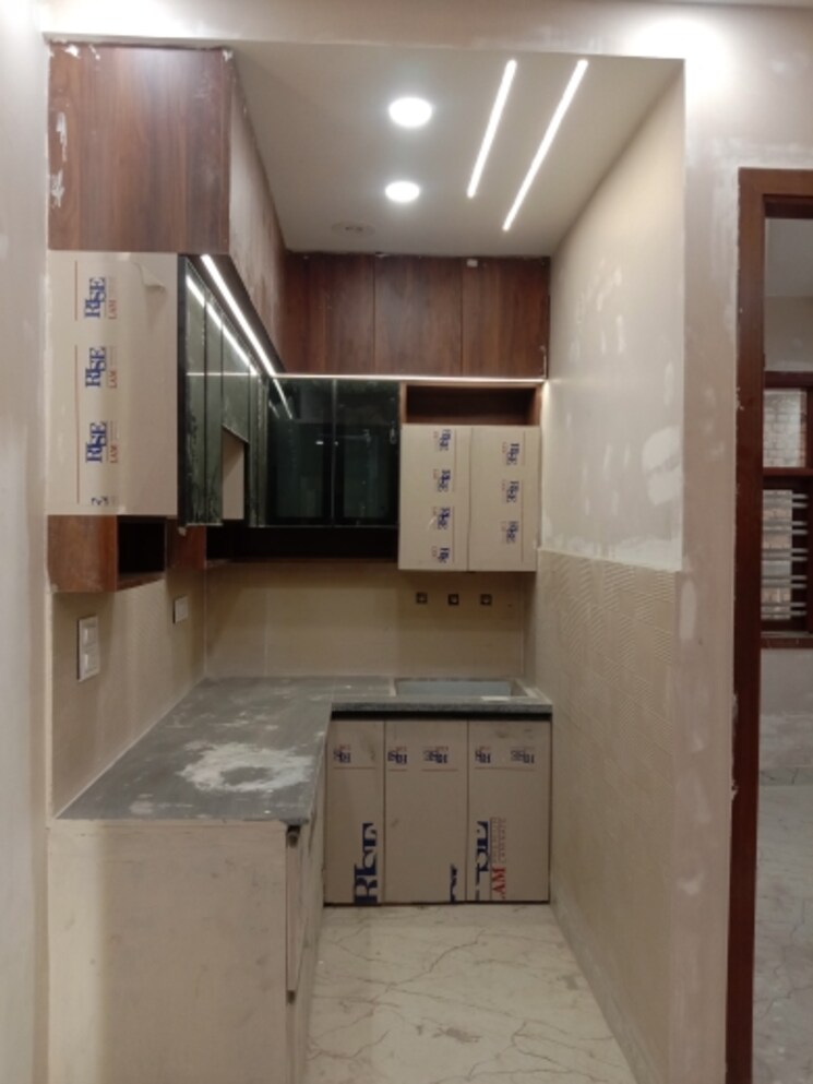 Kitchen, dwarka mor 2 Bedroom 423 Sq.Ft. Builder Floor In Dwarka Mor Delhi 9454759