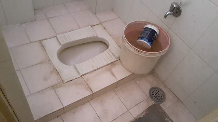 Bathroom, rt nagar 1 Bedroom 680 Sq.Ft. Independent House In Rt Nagar Bangalore 9454791