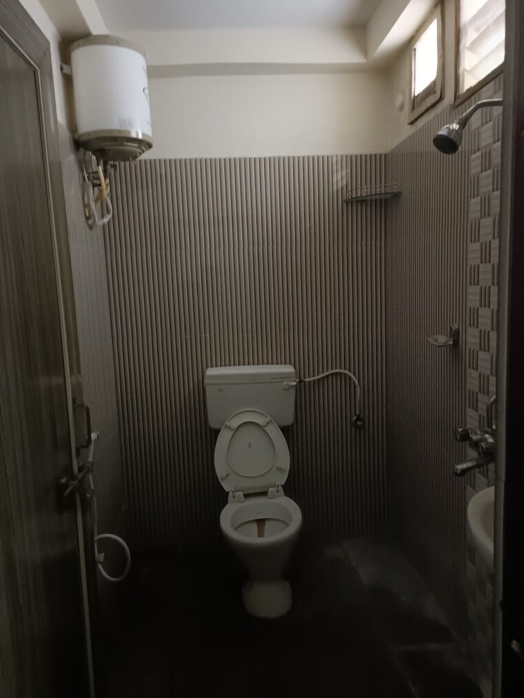 Bathroom, manikonda 2 Bedroom 1200 Sq.Ft. Apartment In Manikonda Hyderabad 9454800