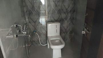 Bathroom in 3 BHK Apartment at Alkapuri – for Rent