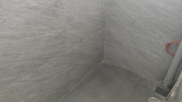 Bathroom in 3 BHK Apartment at Alkapuri – for Rent