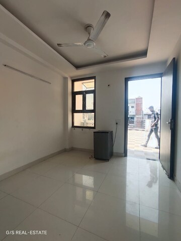 Room in 1 BHK Apartment at CRS Pratham, Rajpur – for Rent