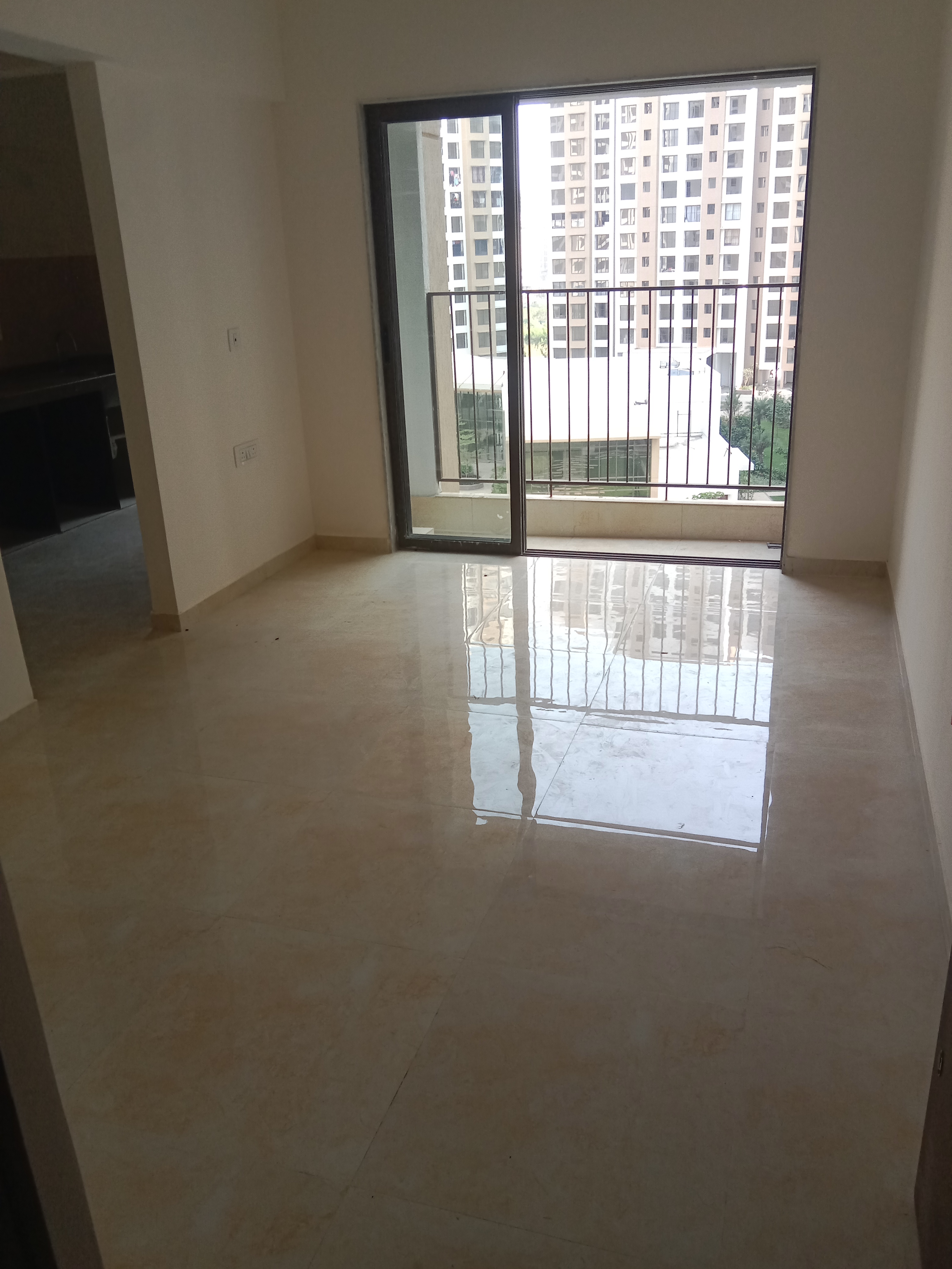 1 BHK Apartment For Rent in Sunteck Maxxworld