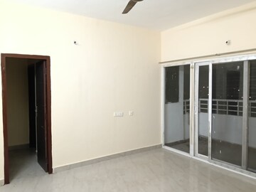 Room in 3.5 BHK Apartment at Paarth Aadyant, Gomti Nagar – for Rent